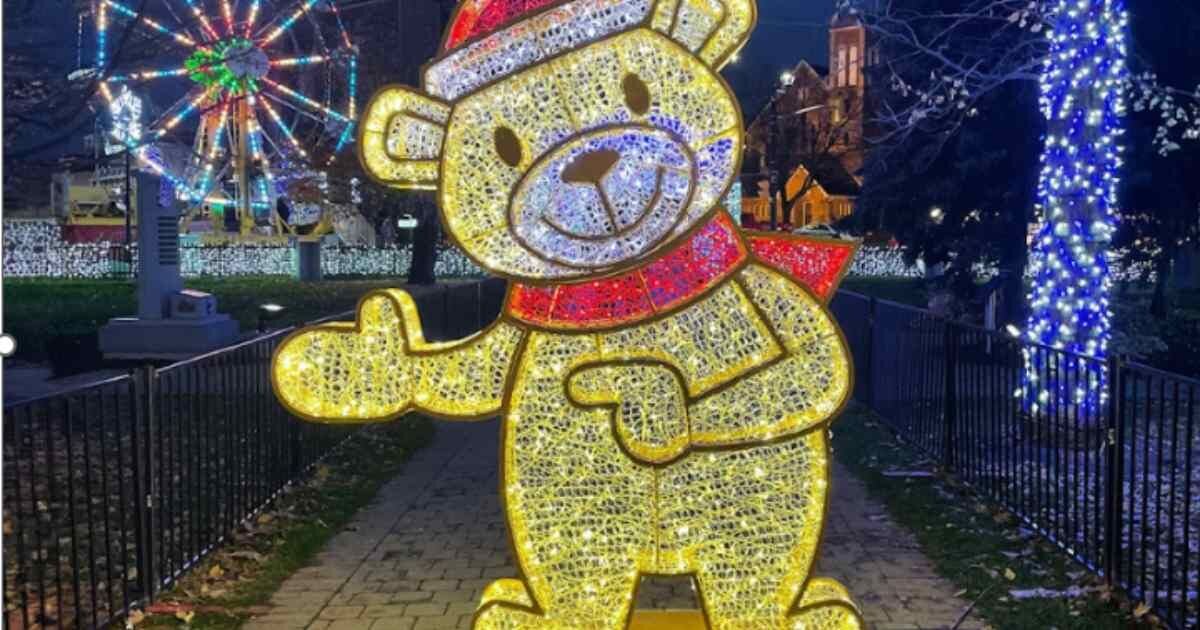 large light up outdoor teddy bear display 